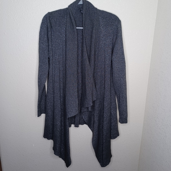 Torrid Grey Ribbed Shawl Drape Front Cardigan 1X - Picture 2 of 6